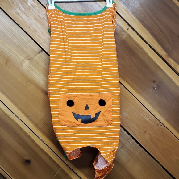 NWT Set of 2 Halloween Dog Costumes - Picture 8 of 12